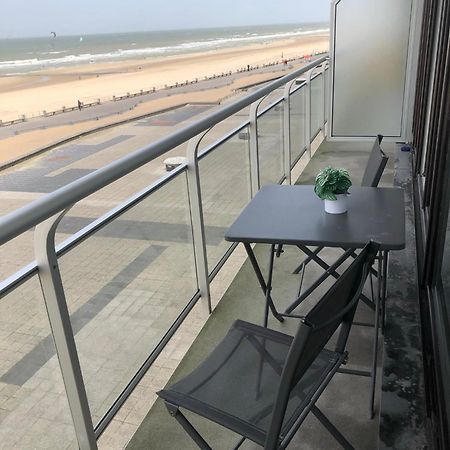 Royal Zeezicht Oostende Apartment Luaran gambar