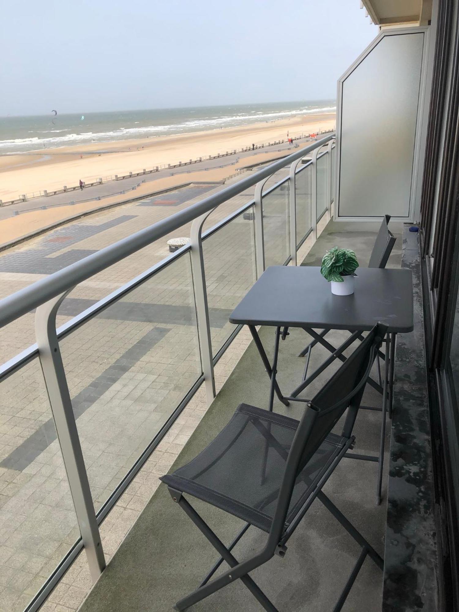 Royal Zeezicht Oostende Apartment Luaran gambar